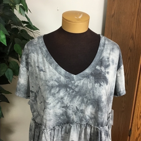 So XL short sleeve peplum tee charcoal tie dye NWT - Picture 11 of 11